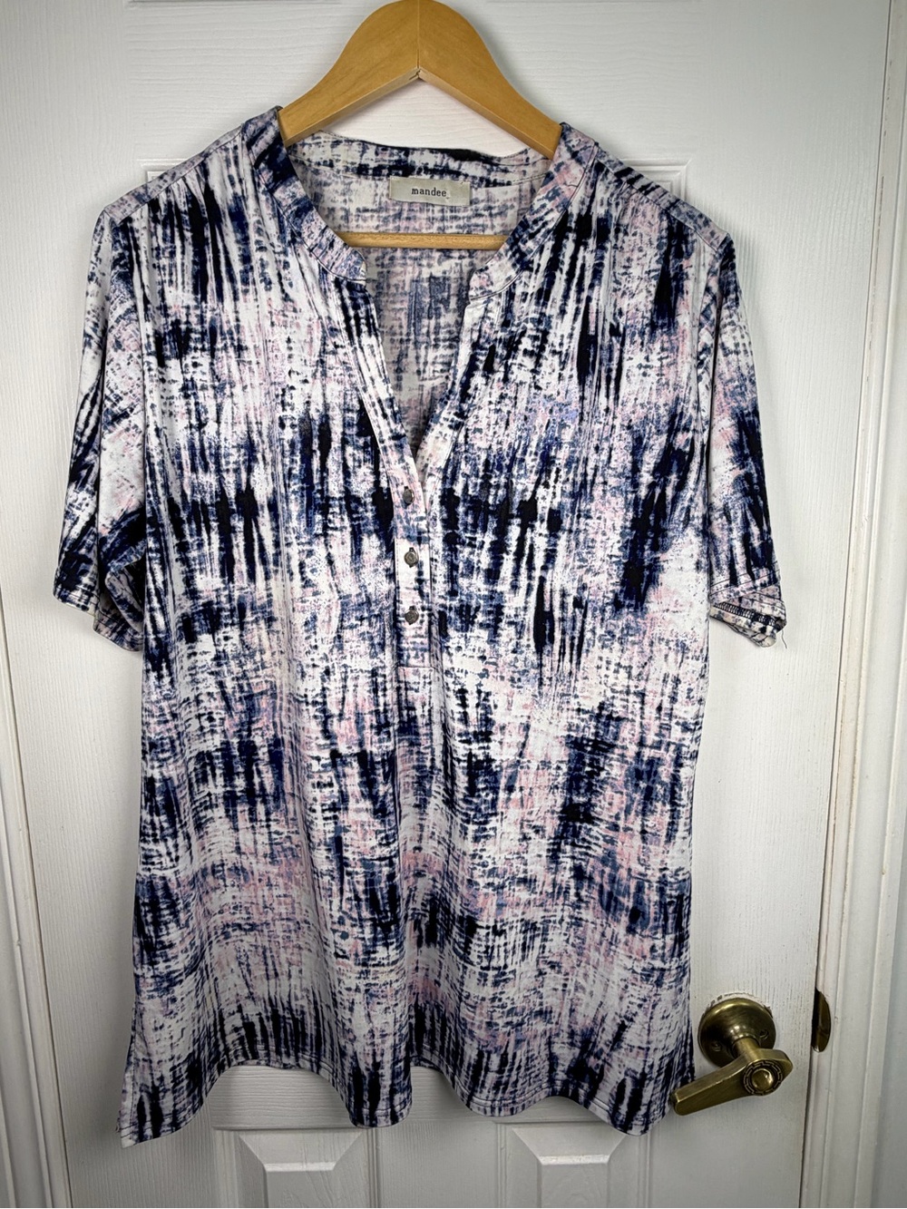 Mandee Women's Navy Pink Abstract Henley XL Short Sleeve Casual Stretch Blouse - Picture 2 of 11